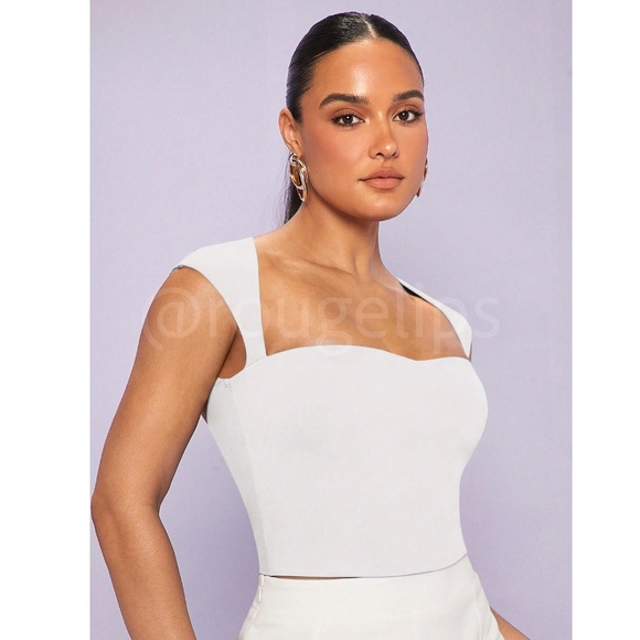 White Slim Fit CROP Top Sweetheart Décolleté Neckline - Picture 7 of 8